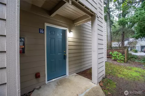 1700 Lake Park Dr SW #16, Tumwater, WA 98512
