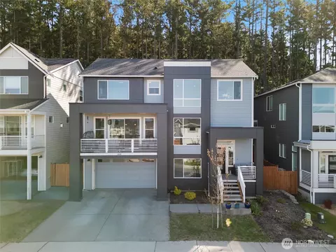 1940 NW Rustling Fir Ln, Silverdale, WA 98383