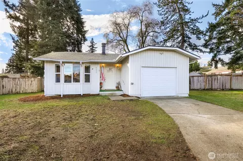 4003 NE 6th Ct, Renton, WA 98056