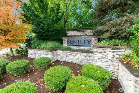 View/Area - 14713 98th Ave NE, Bothell, WA 98011 photo 3 of 3