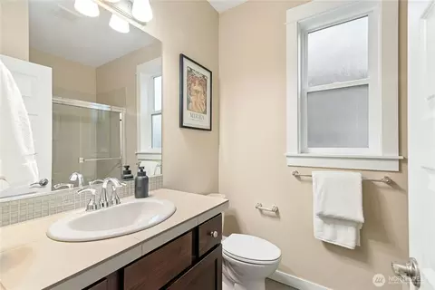 Bath - 14713 98th Ave NE, Bothell, WA 98011 photo 1 of 6