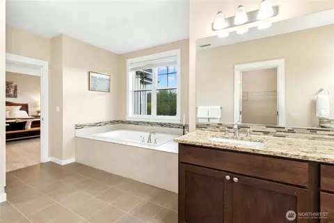 Bath - 14713 98th Ave NE, Bothell, WA 98011 photo 4 of 6