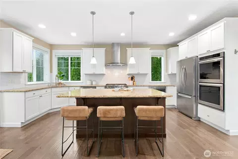 Kitchen - 14713 98th Ave NE, Bothell, WA 98011 photo 1 of 4