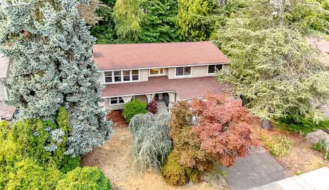 View/Area - 20015 108th Ave NE, Bothell, WA 98011 photo 1 of 1
