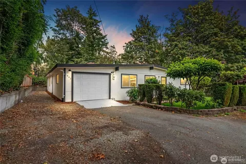 842 S 143rd Pl, Burien, WA 98168
