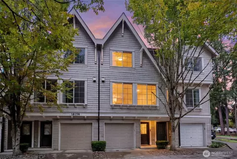 18258 NE 96th Way #103, Redmond, WA 98052