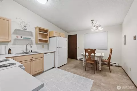 Kitchen - 2113 State St, Everett, WA 98201 photo 2 of 2