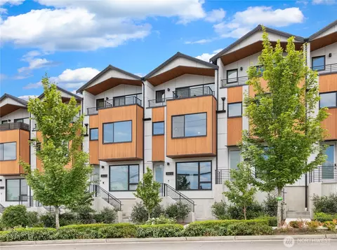 3901 S Cloverdale St #E, Seattle, WA 98118
