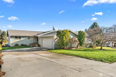 2591 Lemaister Ave, Wenatchee, WA 98801