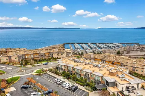 50 Pine St #404, Edmonds, WA 98020