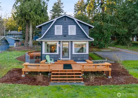 6937 Chico Way NW, Bremerton, WA 98312