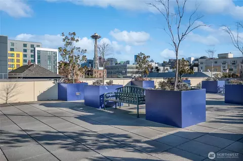 17 W Mercer St #217, Seattle, WA 98119