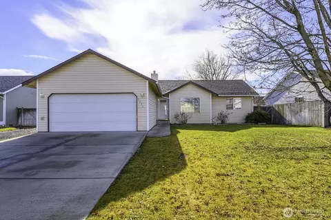1351 E Yost Cir, Moses Lake, WA 98837