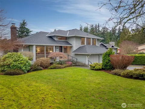 18726 92nd Ave W, Edmonds, WA 98020