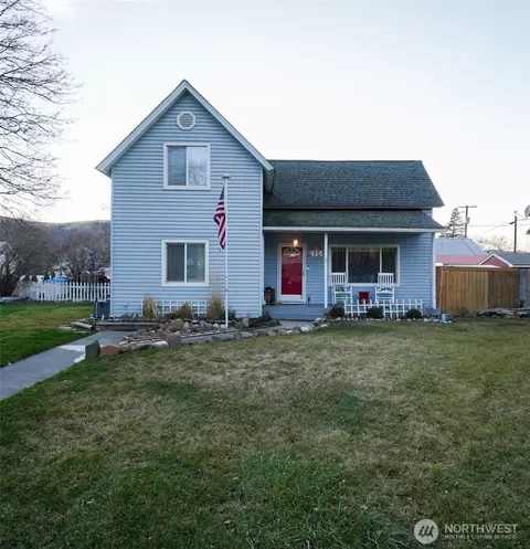 414 S 4th St, Dayton, WA 99328