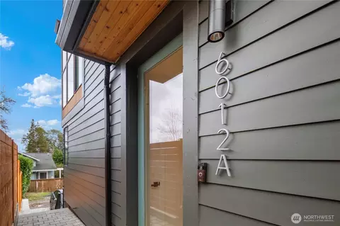 6012 A 35th Ave NE, Seattle, WA 98115