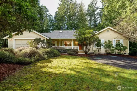 425 Baycliff Dr, Port Townsend, WA 98368
