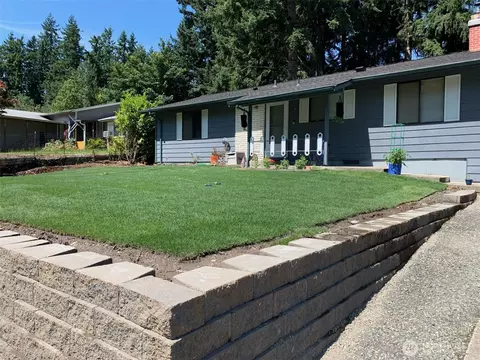 18815 59th St E, Lake Tapps, WA 98391