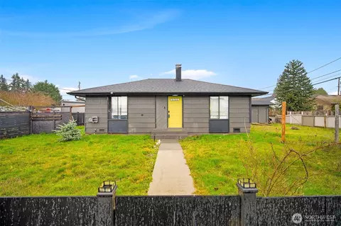 103 E Highland Dr, Arlington, WA 98223