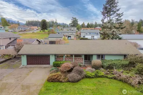 2016 W Fourth St, Port Angeles, WA 98363