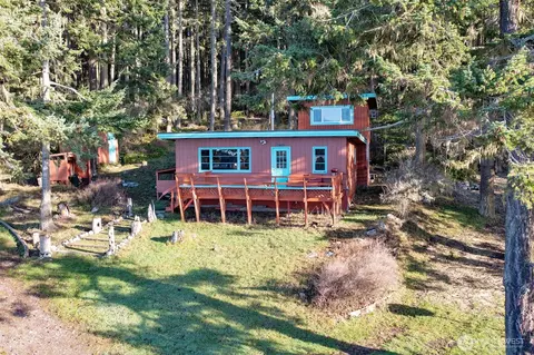 24 Starboard Rd, Lopez Island, WA 98261