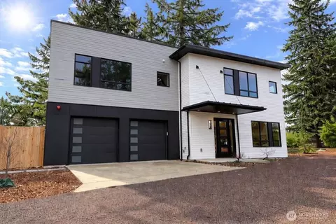 16344 Linden Ave N, Shoreline, WA 98133