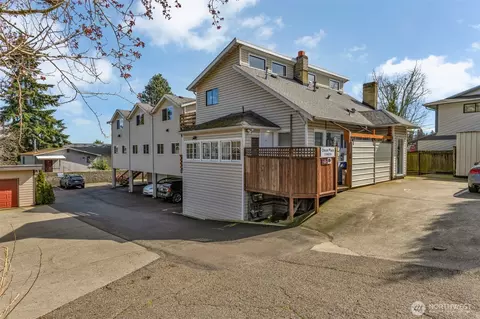 9480 Olson Pl SW #G, Seattle, WA 98106