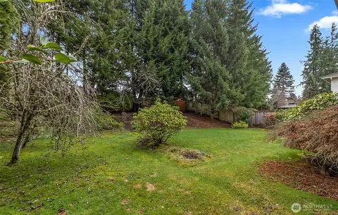 Exterior - 12411 44th Dr SE, Everett, WA 98208 photo 5 of 8