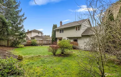 Exterior - 12411 44th Dr SE, Everett, WA 98208 photo 6 of 8