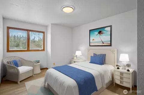 Bedroom - 12411 44th Dr SE, Everett, WA 98208 photo 4 of 5