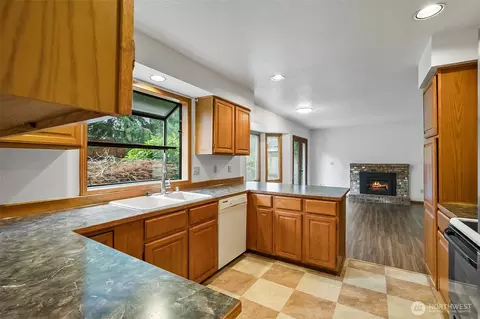 Kitchen - 12411 44th Dr SE, Everett, WA 98208 photo 1 of 3