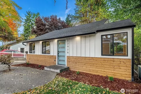12026 70th Ave S, Seattle, WA 98178