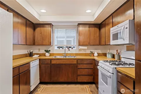 Kitchen - 2532 107th Pl SE, Everett, WA 98208 photo 1 of 3