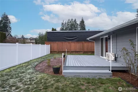 Exterior - 2532 107th Pl SE, Everett, WA 98208 photo 6 of 10