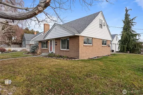 1162 D St SW, Ephrata, WA 98823
