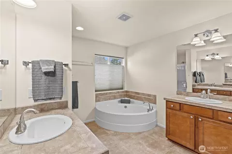 419 124th Pl SE, Everett, WA 98208 photo 25