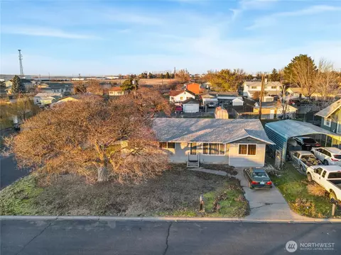 View/Area - 205 E Cedar St, Othello, WA 99344 photo 2 of 5