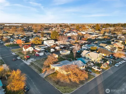 View/Area - 205 E Cedar St, Othello, WA 99344 photo 5 of 5