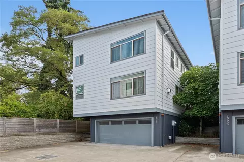 15610 5th Ave NE #C, Shoreline, WA 98155