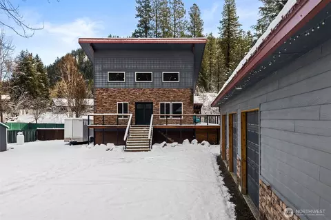 9511 E Leavenworth Rd, Leavenworth, WA 98826