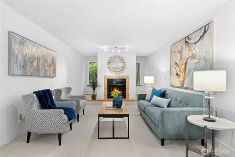 13717 Linden Ave N #313, Seattle, WA 98133