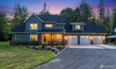 3179 Velvet Ln, Custer, WA 98240