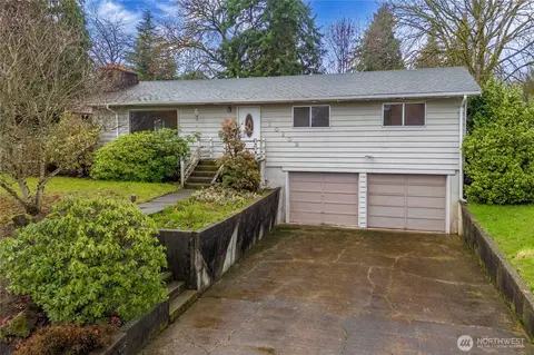 10102 75th Ave E, Puyallup, WA 98373