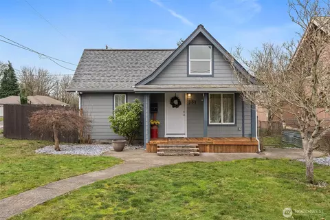 901 L St, Centralia, WA 98531