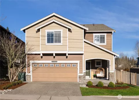 7648 NE 195th St, Kenmore, WA 98028