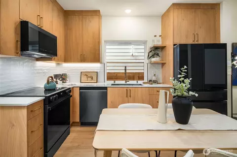 106 N B N 80th, Seattle, WA 98103