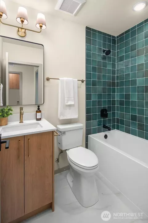 106 N B N 80th, Seattle, WA 98103 photo 9