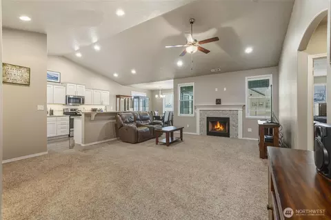 Living - 1397 Caprio Loop, Walla Walla, WA 99362 photo 1 of 3