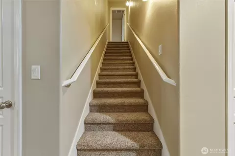 Entry Way - 1397 Caprio Loop, Walla Walla, WA 99362 photo 3 of 3