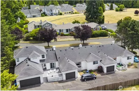 9753 Spinnaker Blvd NW, Silverdale, WA 98383